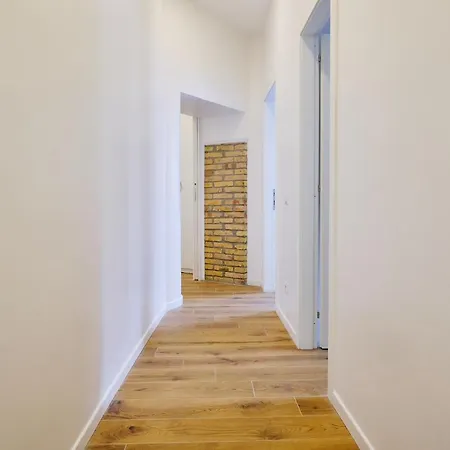 Remuria Domus Apartamento *